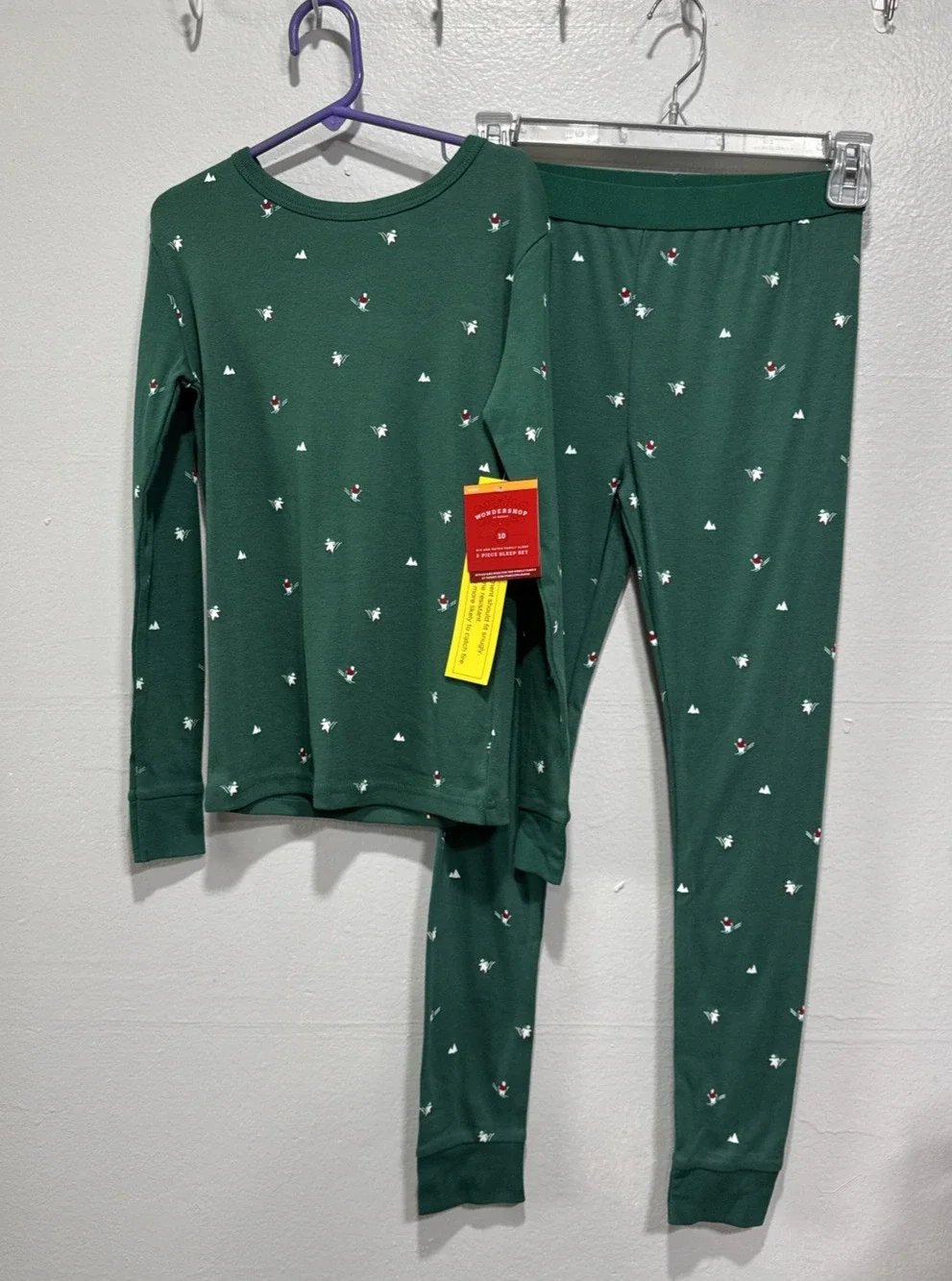Wondershop Kids Green Polar Bear Christmas Pajamas Set 10 Holiday Snug Fit PJs
